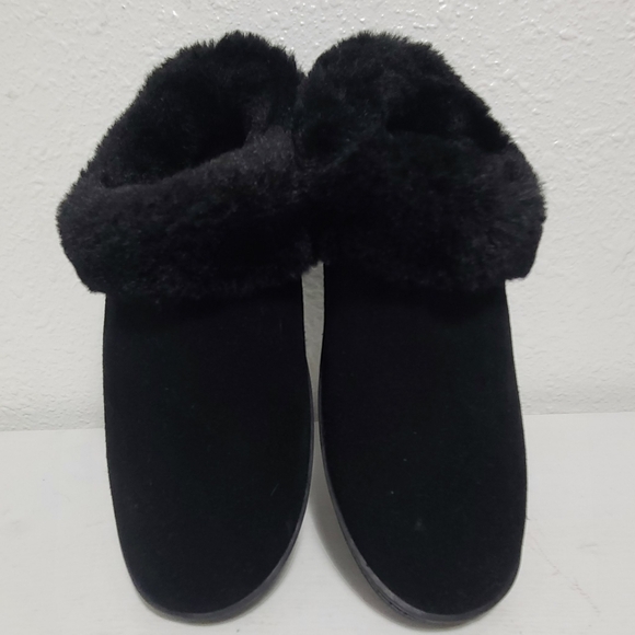 Myslipper slip on black leather faux fur slippers - Picture 11 of 15